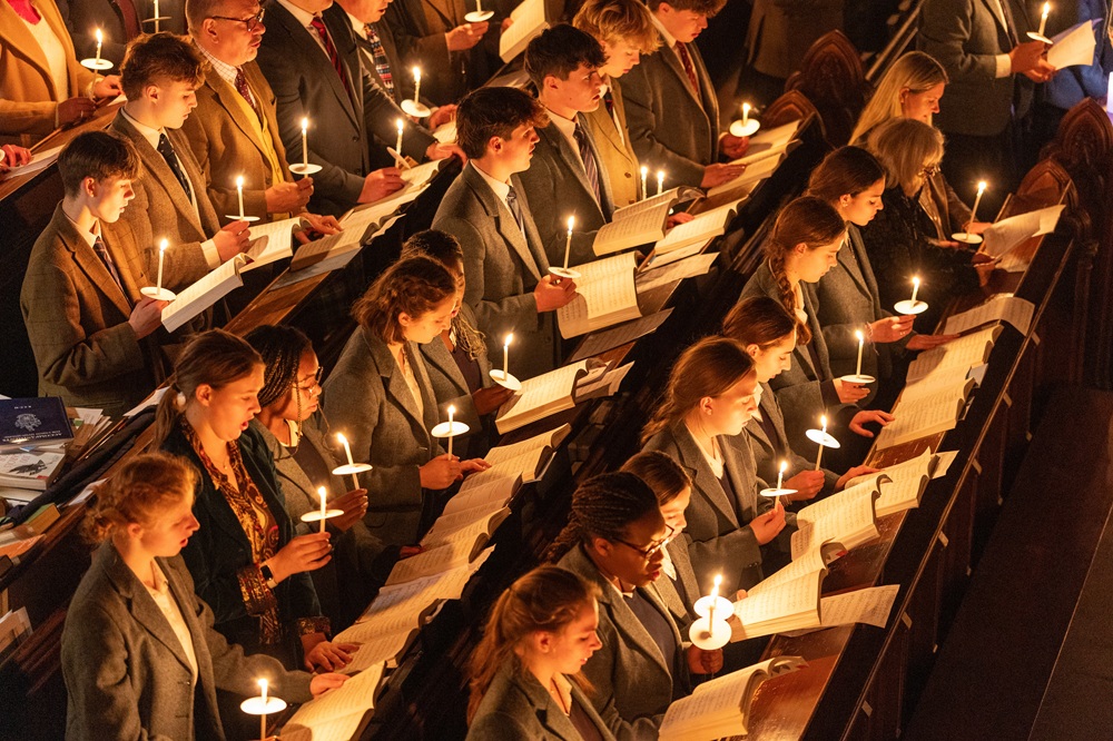 Candlelight Carol Service 2025